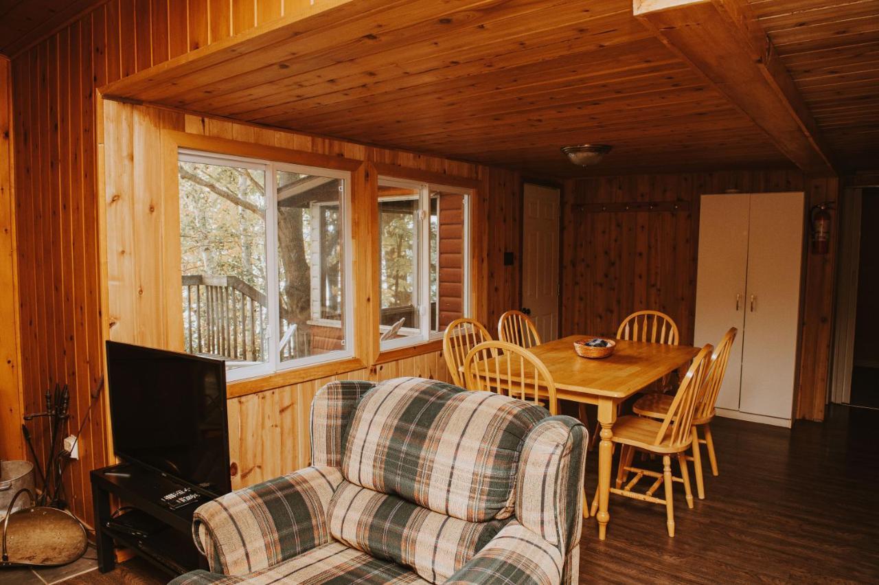 Lang Lake Resort Espanola Exteriér fotografie