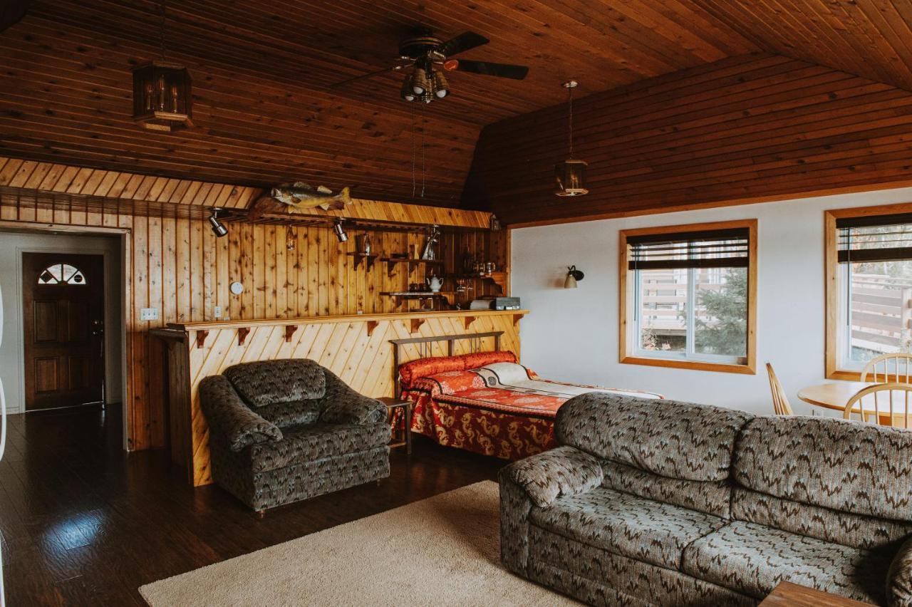 Lang Lake Resort Espanola Exteriér fotografie