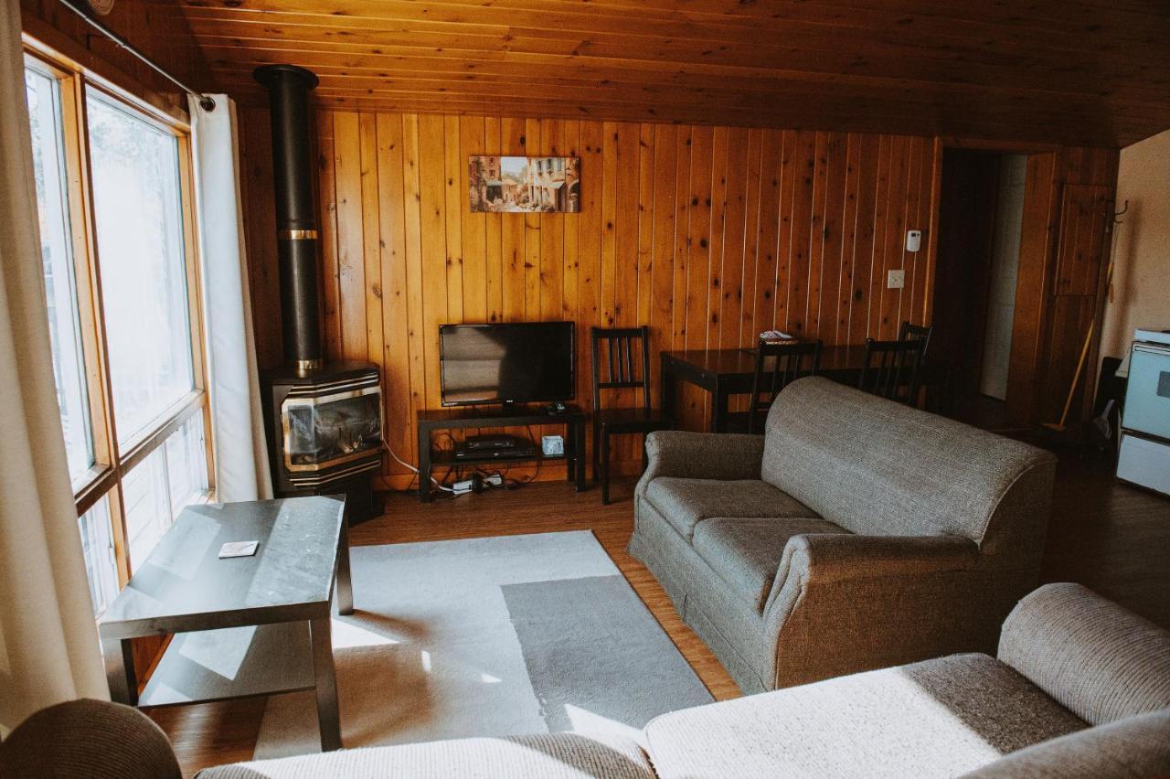 Lang Lake Resort Espanola Exteriér fotografie